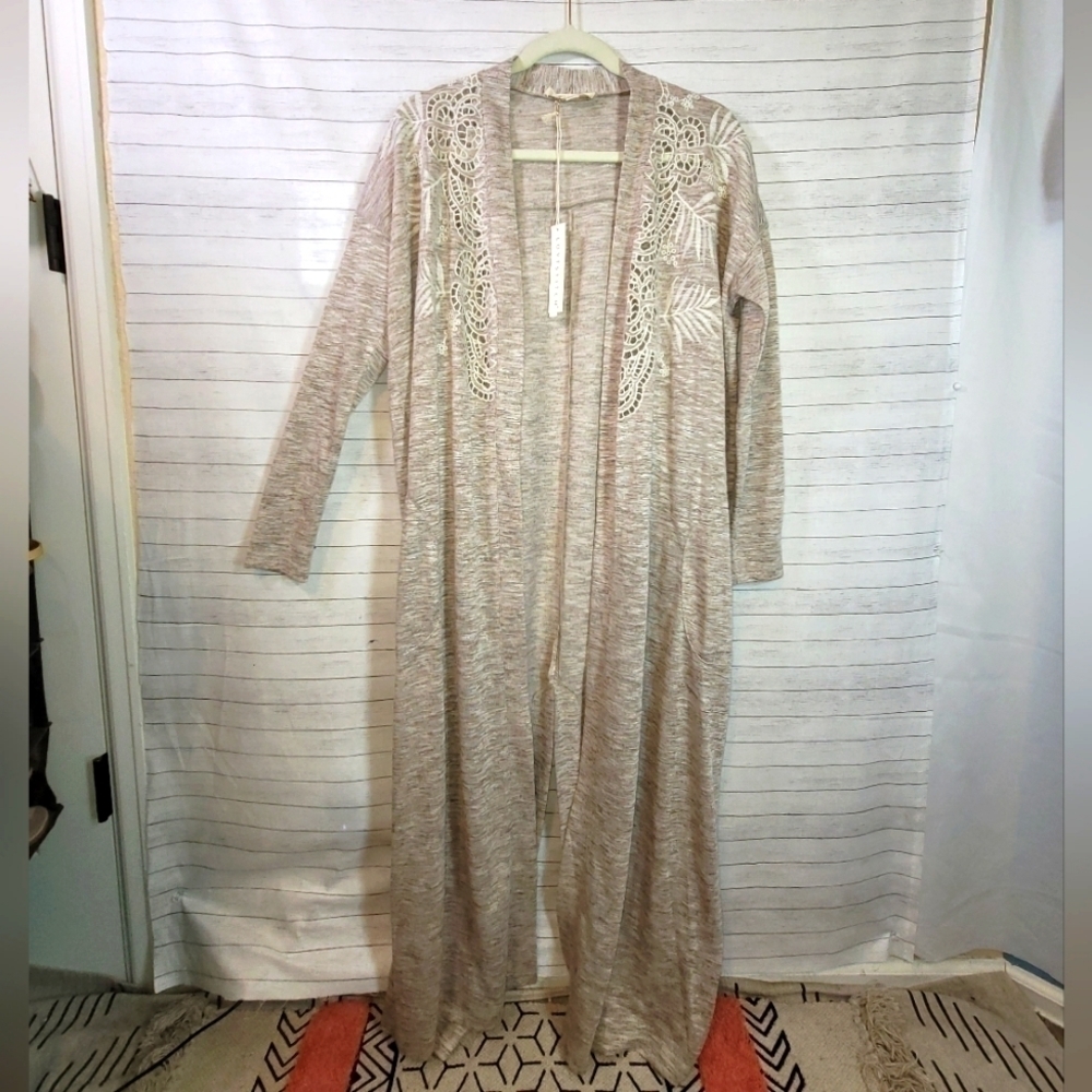 LOVESTITCH FLORAL CUTOUT DETAIL BEIGE DUSTER CARDIGAN W POCKETS, SZ SMALL
